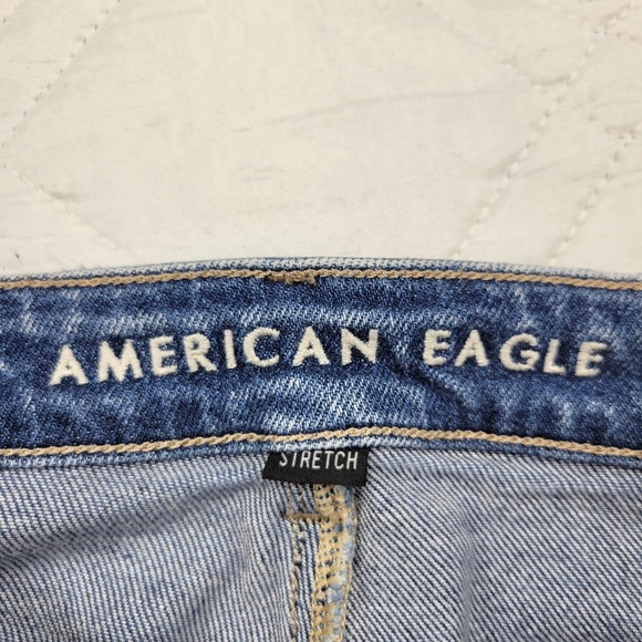American Eagle Stretch VERY‎ distressed blue jeans size 8 reg - Picture 4 of 7